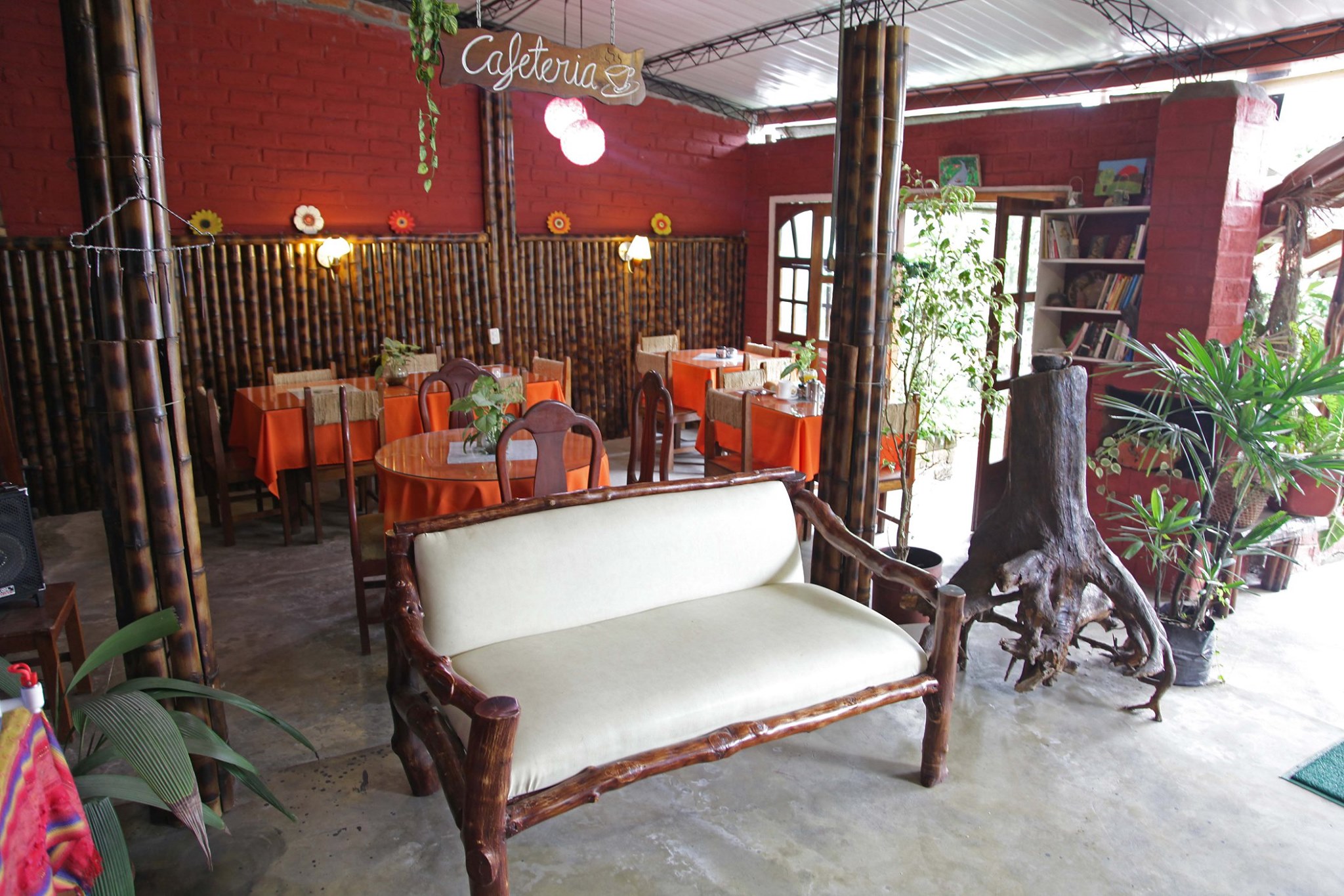 Hostal El Colibrí